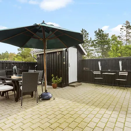 Lovely In With Wifi 度假居 *