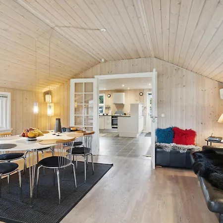 Lovely In With Wifi 度假居 斯特兰比